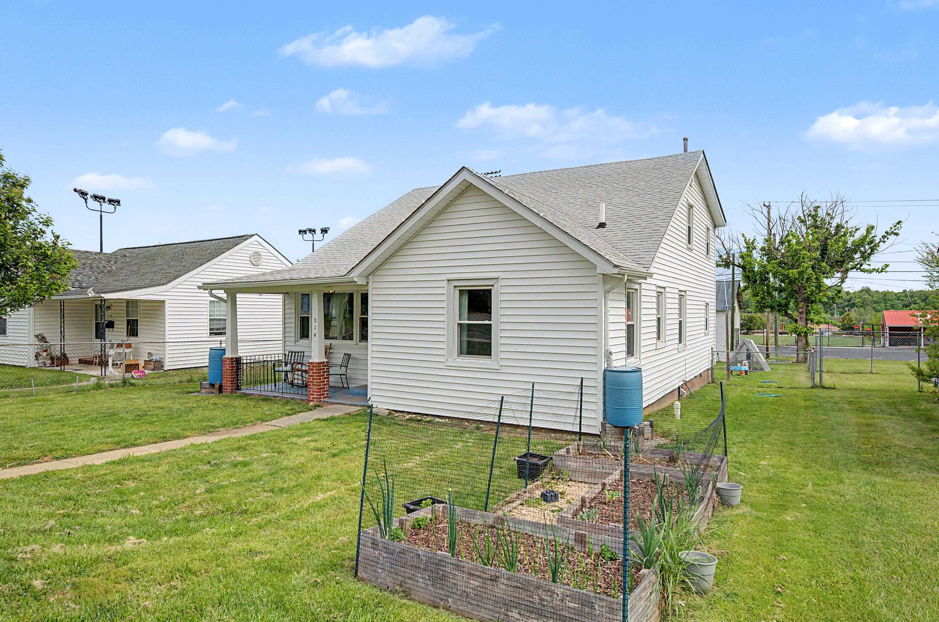 314 Clement Street Radford VA 24141