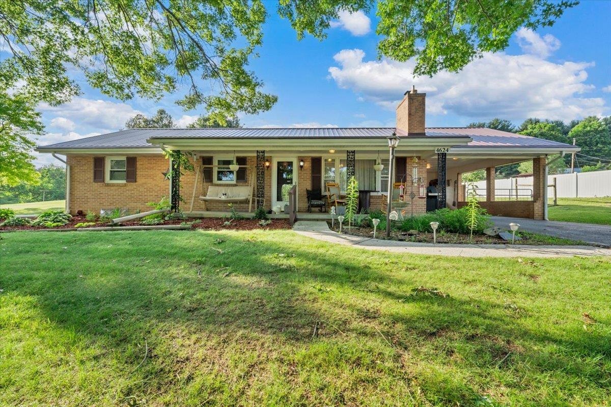 4624 E Lee Highway Max Meadows VA 24360