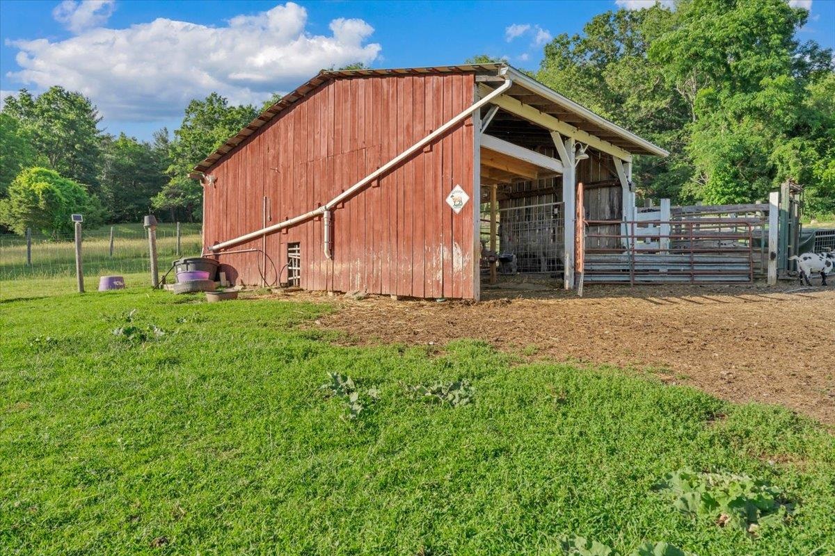 4624 E Lee Highway Max Meadows VA 24360