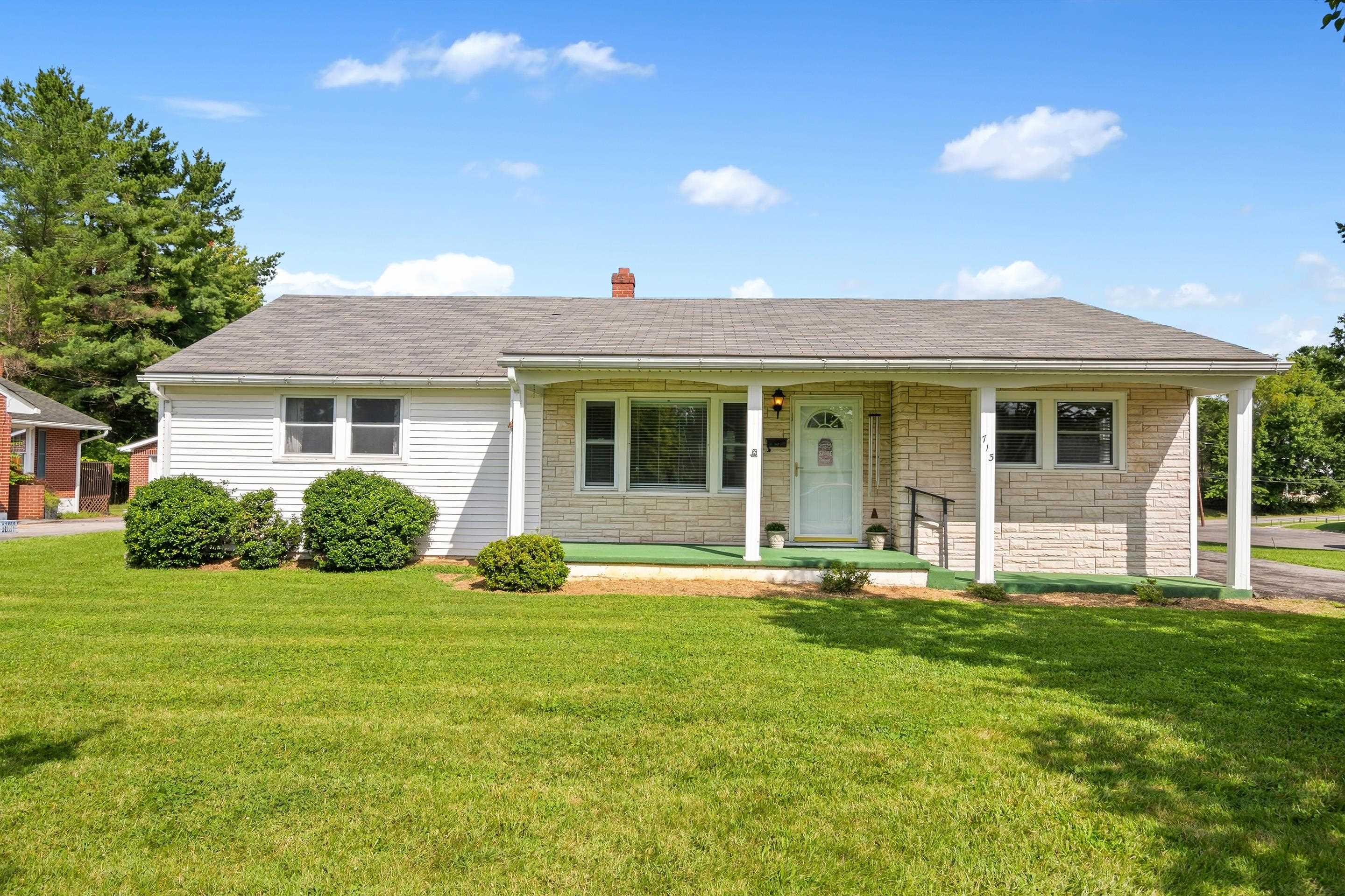 713 Ninth Street Radford VA 24141