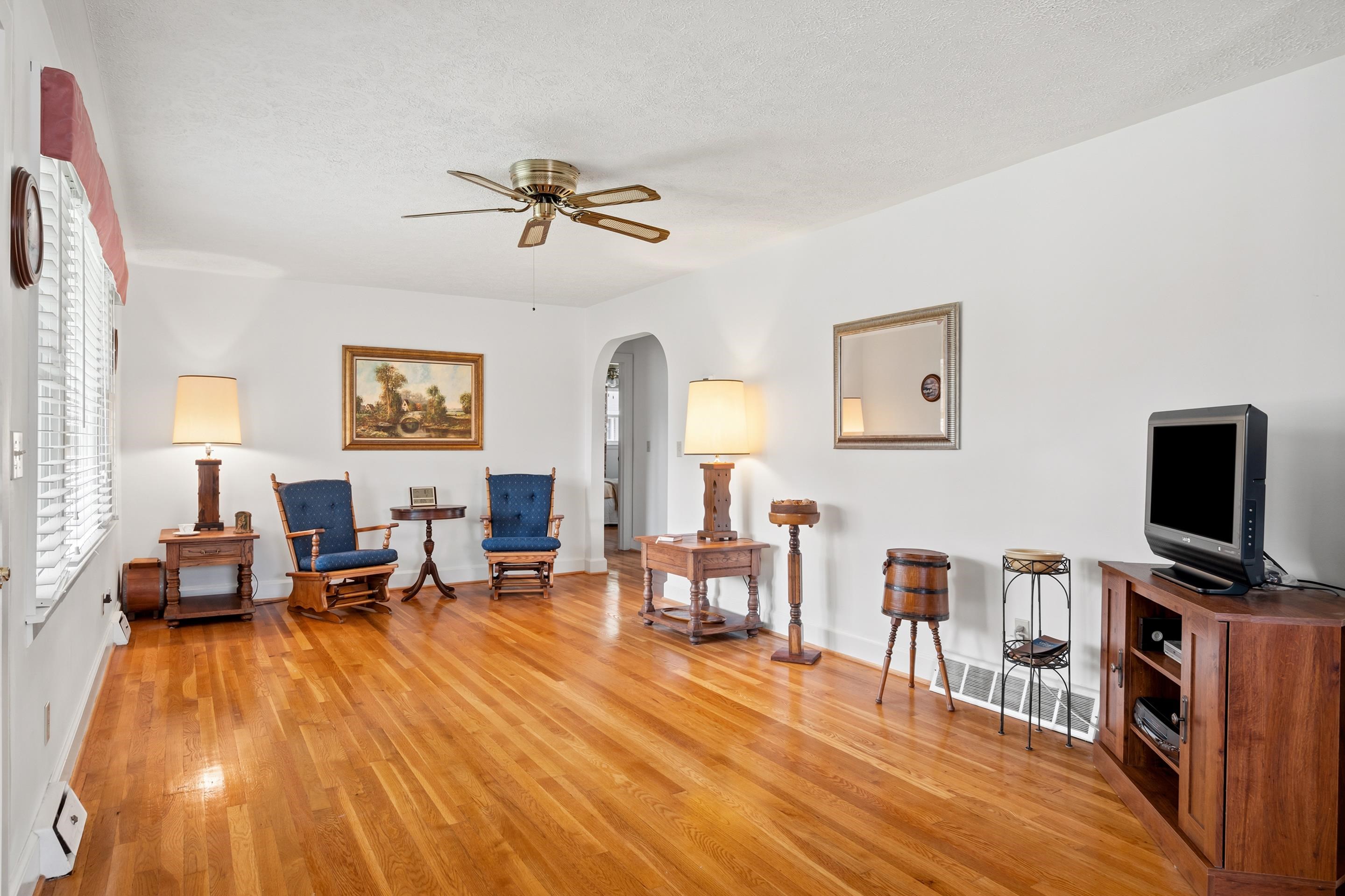 713 Ninth Street Radford VA 24141