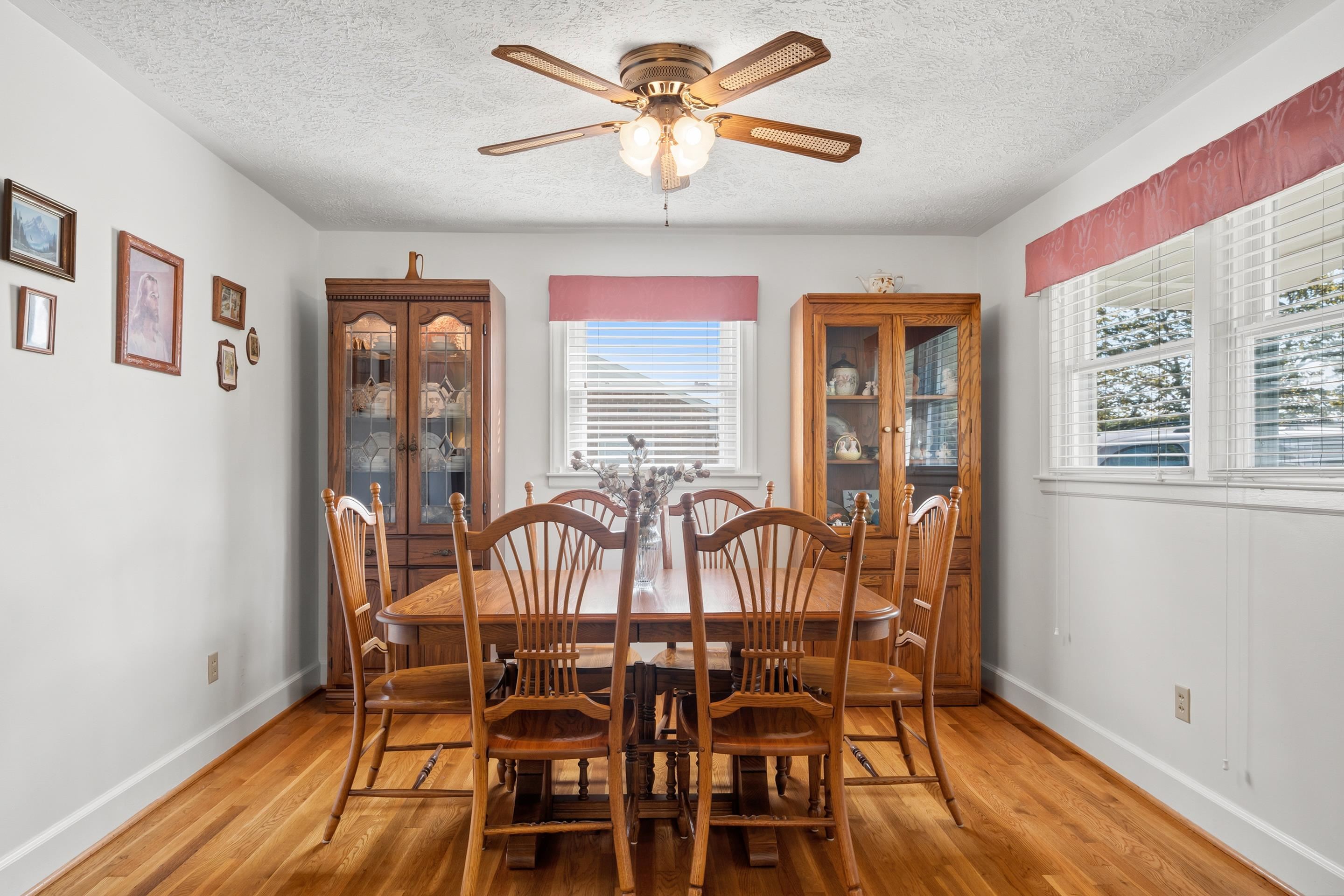 713 Ninth Street Radford VA 24141