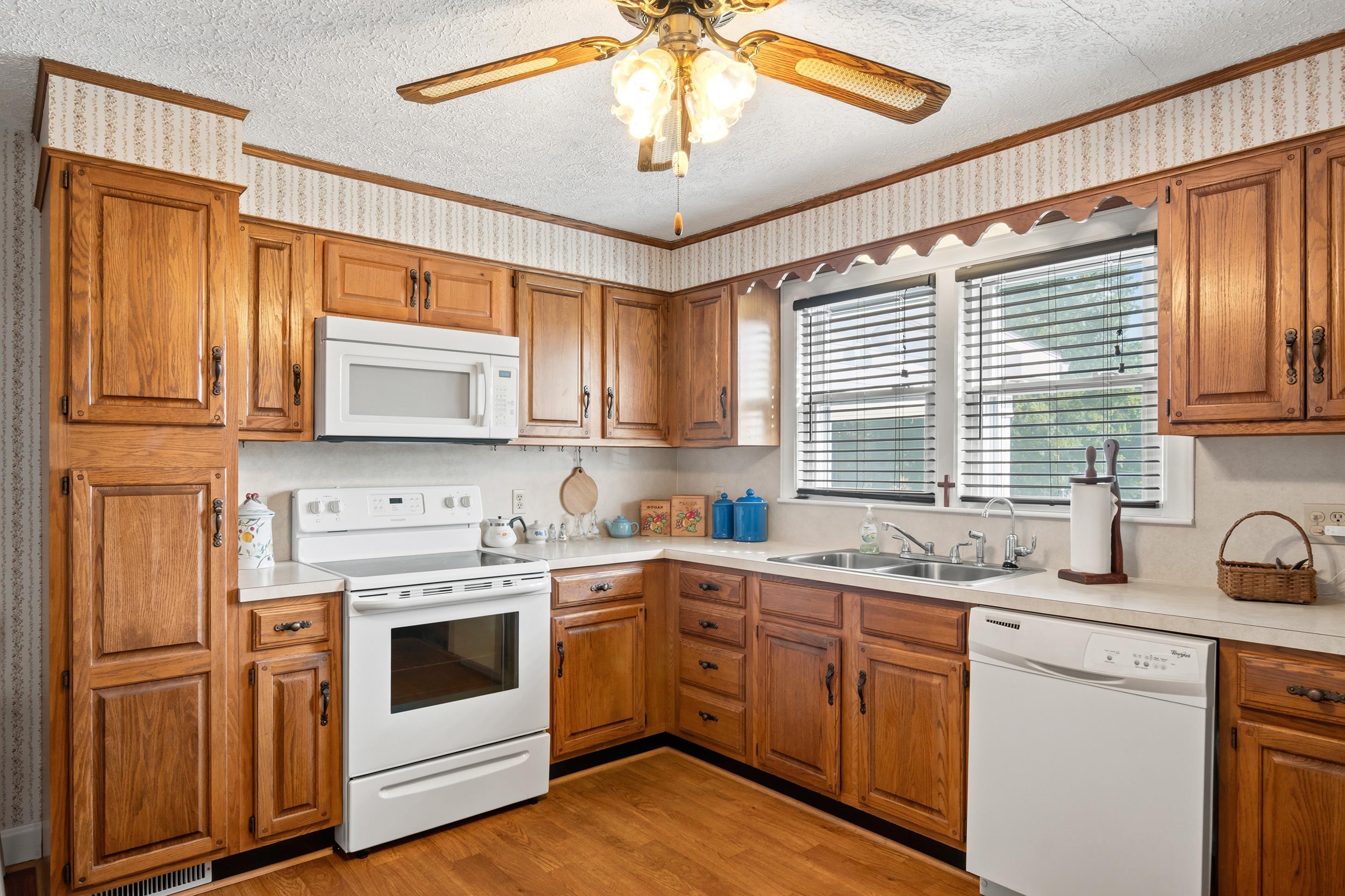 713 Ninth Street Radford VA 24141