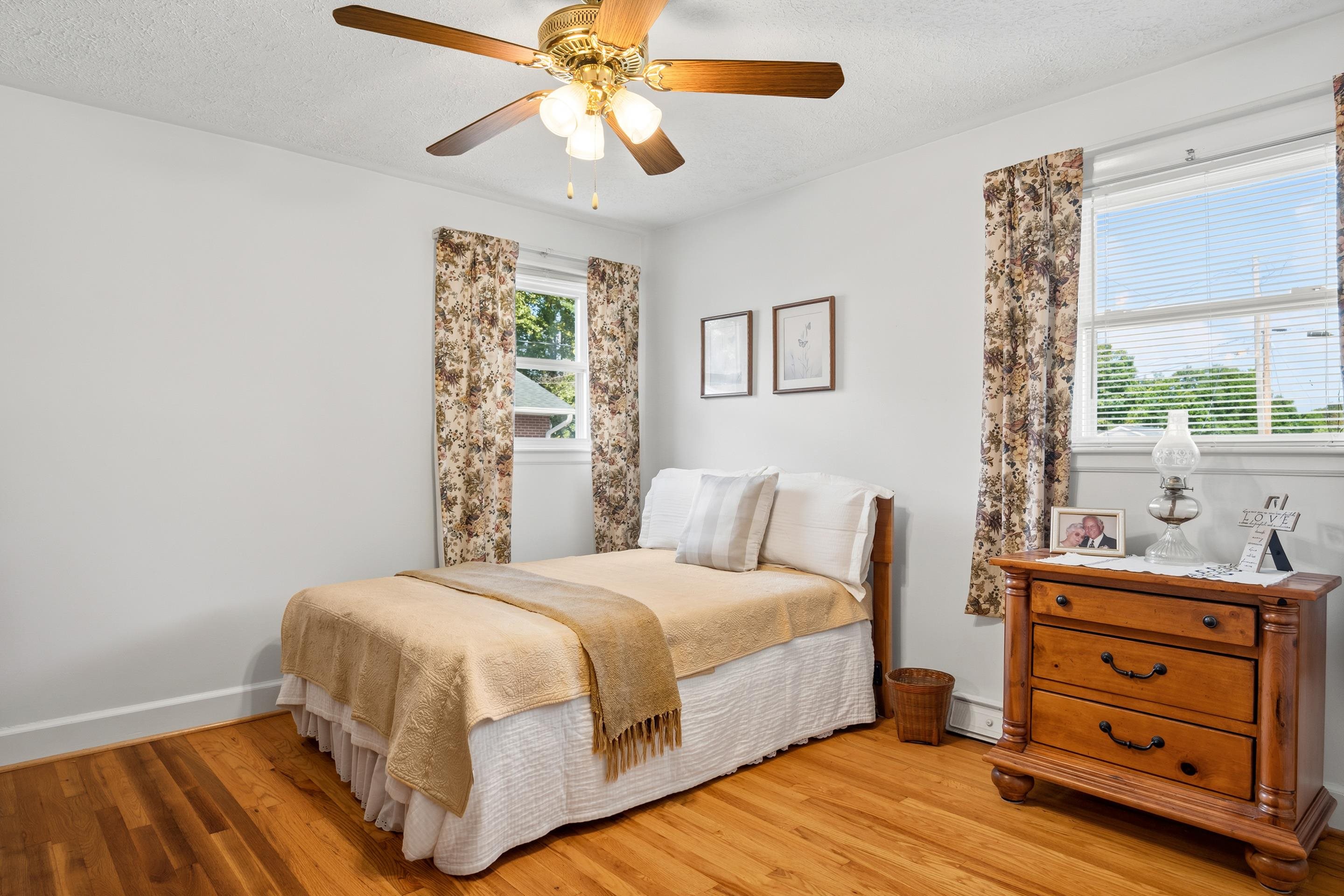 713 Ninth Street Radford VA 24141