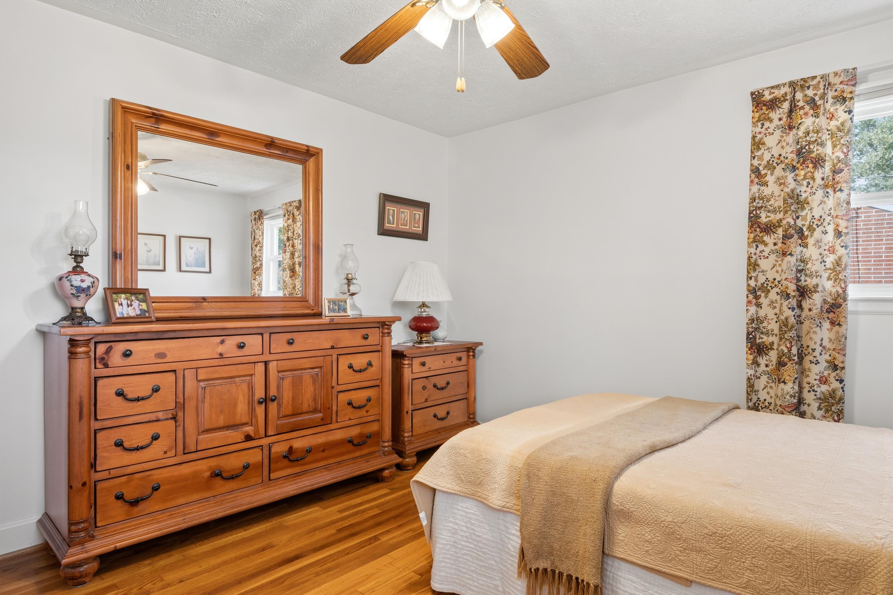 713 Ninth Street Radford VA 24141