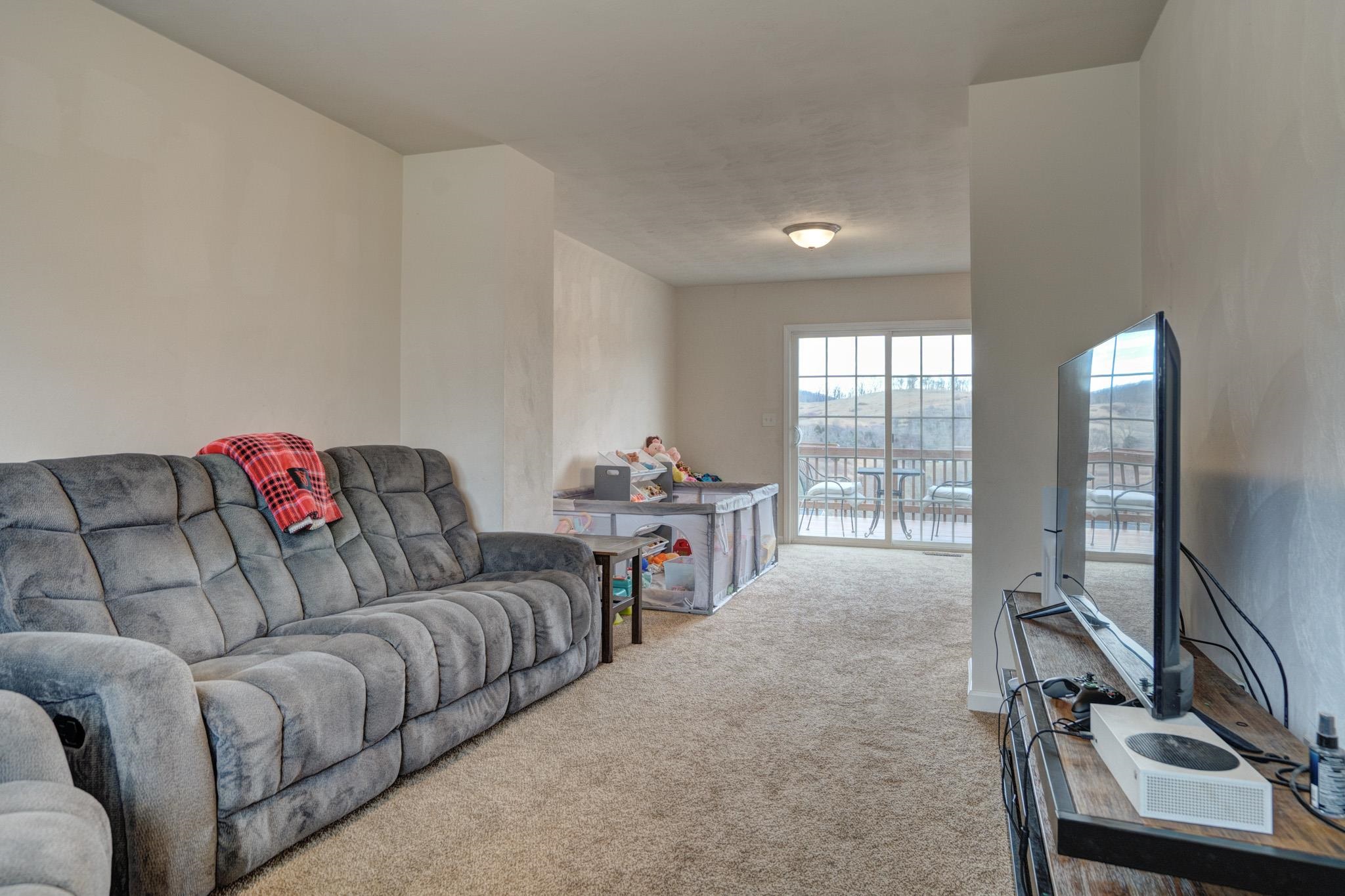 157 Prairie View Lane Pembroke VA 24136