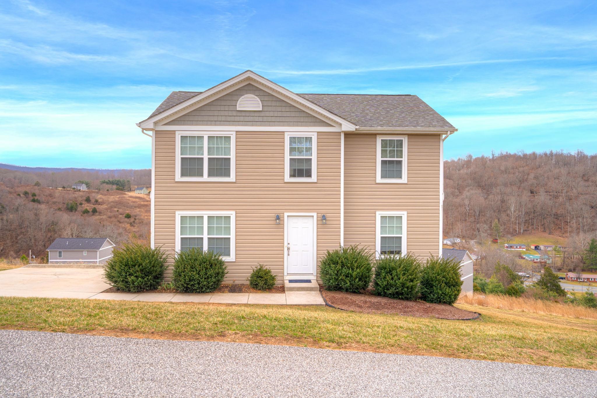 157 Prairie View Lane Pembroke VA 24136