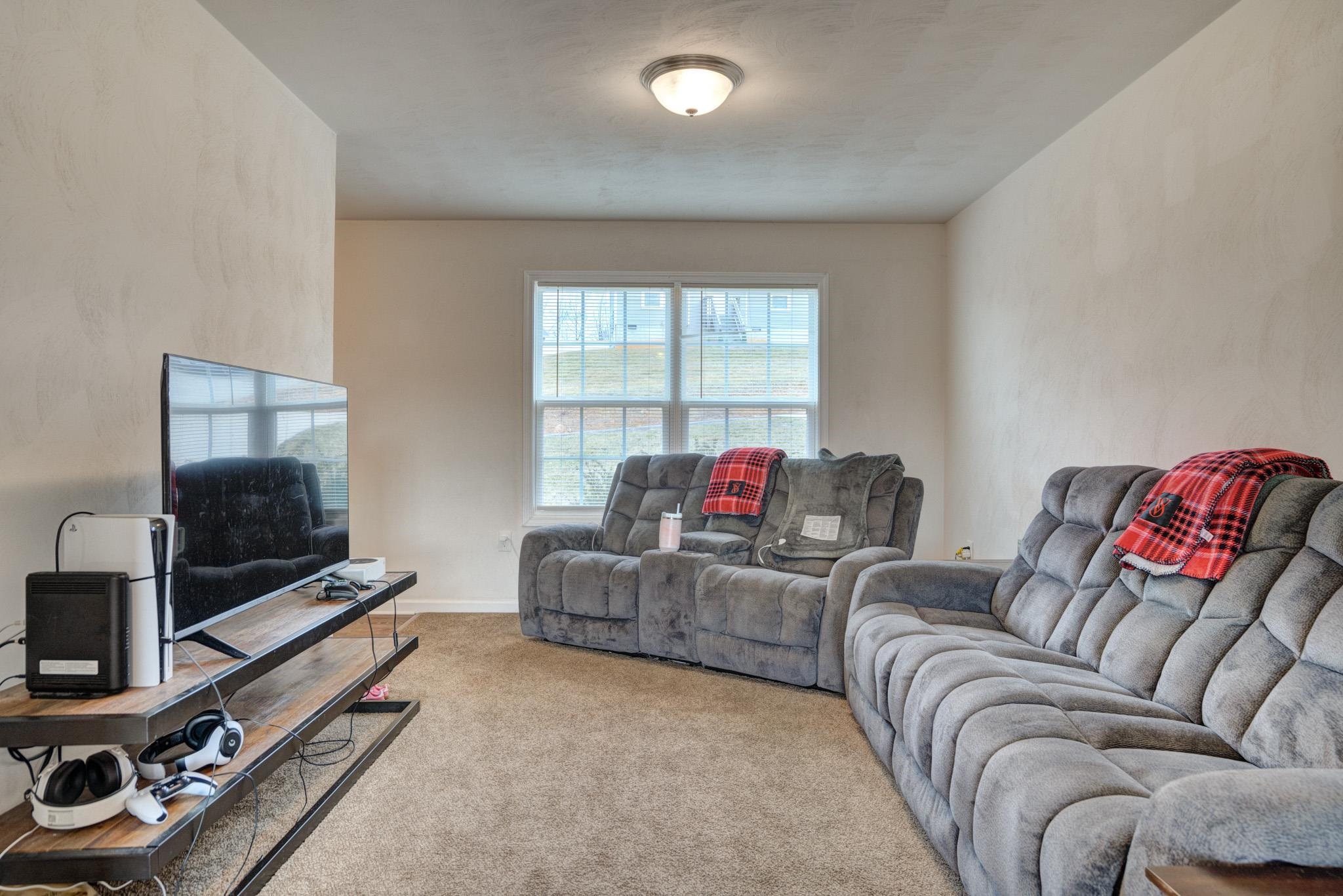 157 Prairie View Lane Pembroke VA 24136