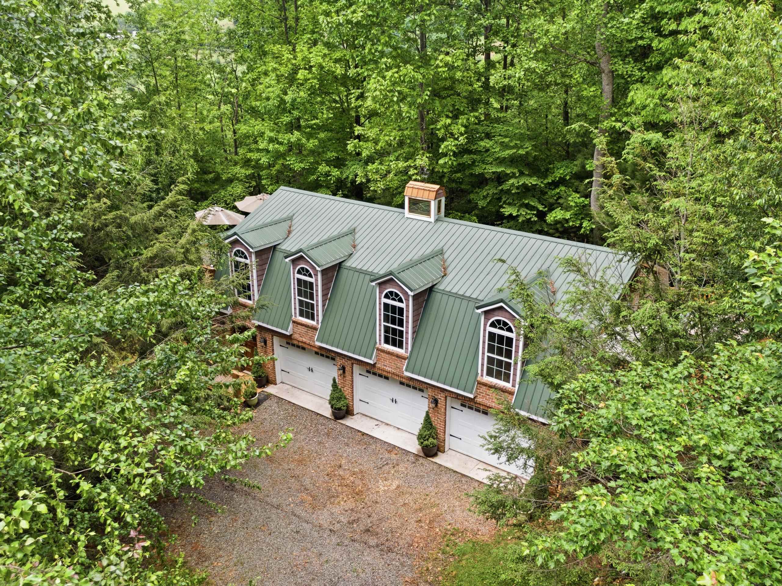 157 Burks Hollow Road Willis VA 24380