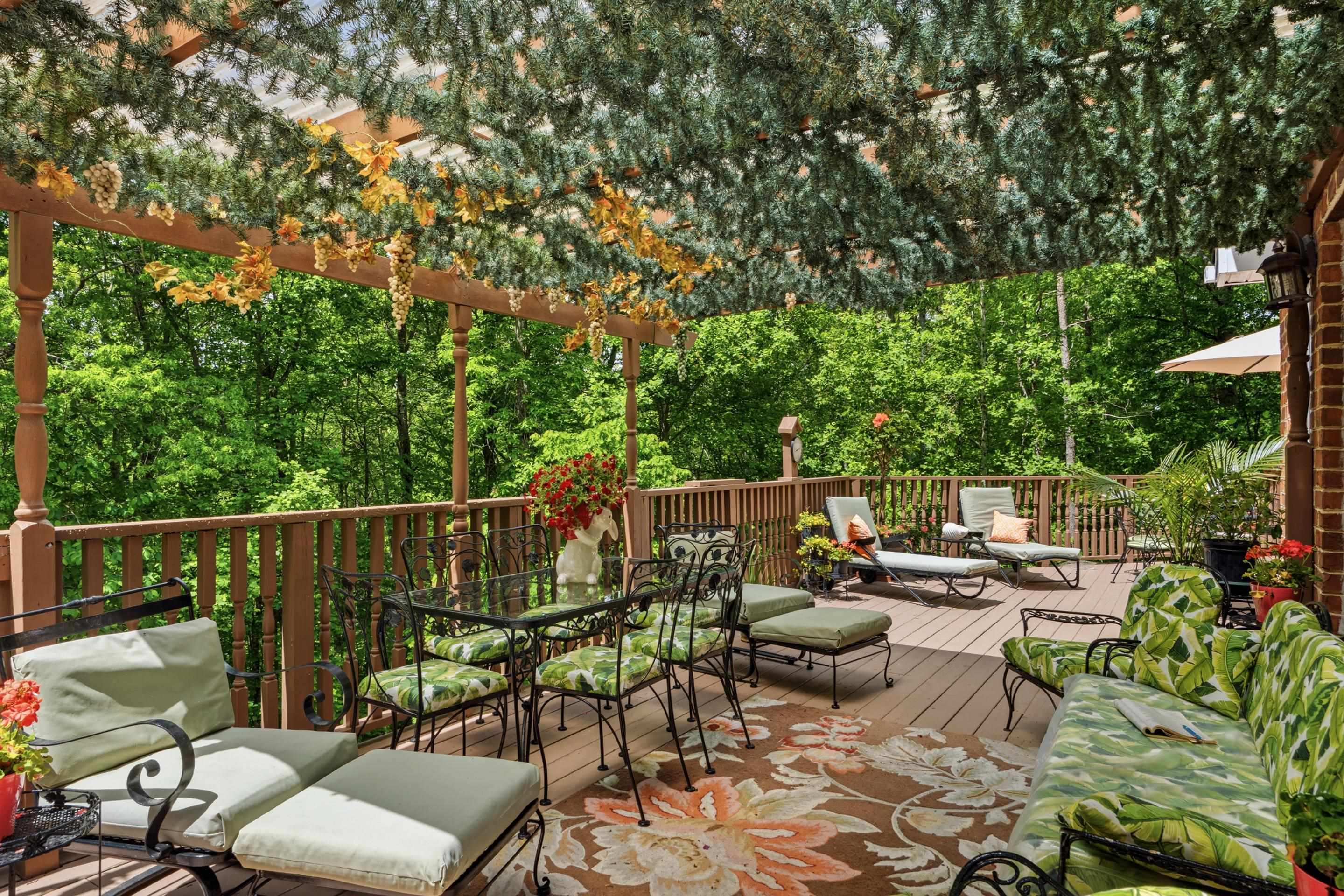 157 Burks Hollow Road Willis VA 24380