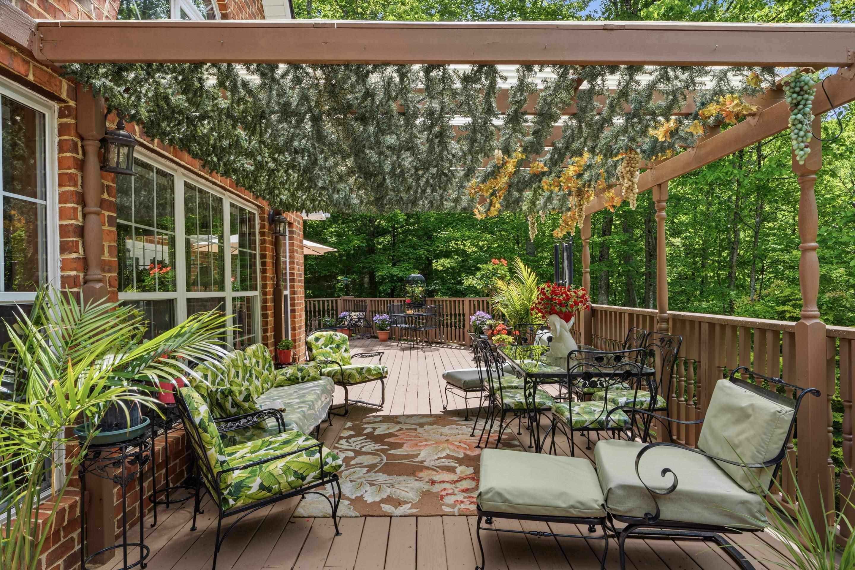 157 Burks Hollow Road Willis VA 24380