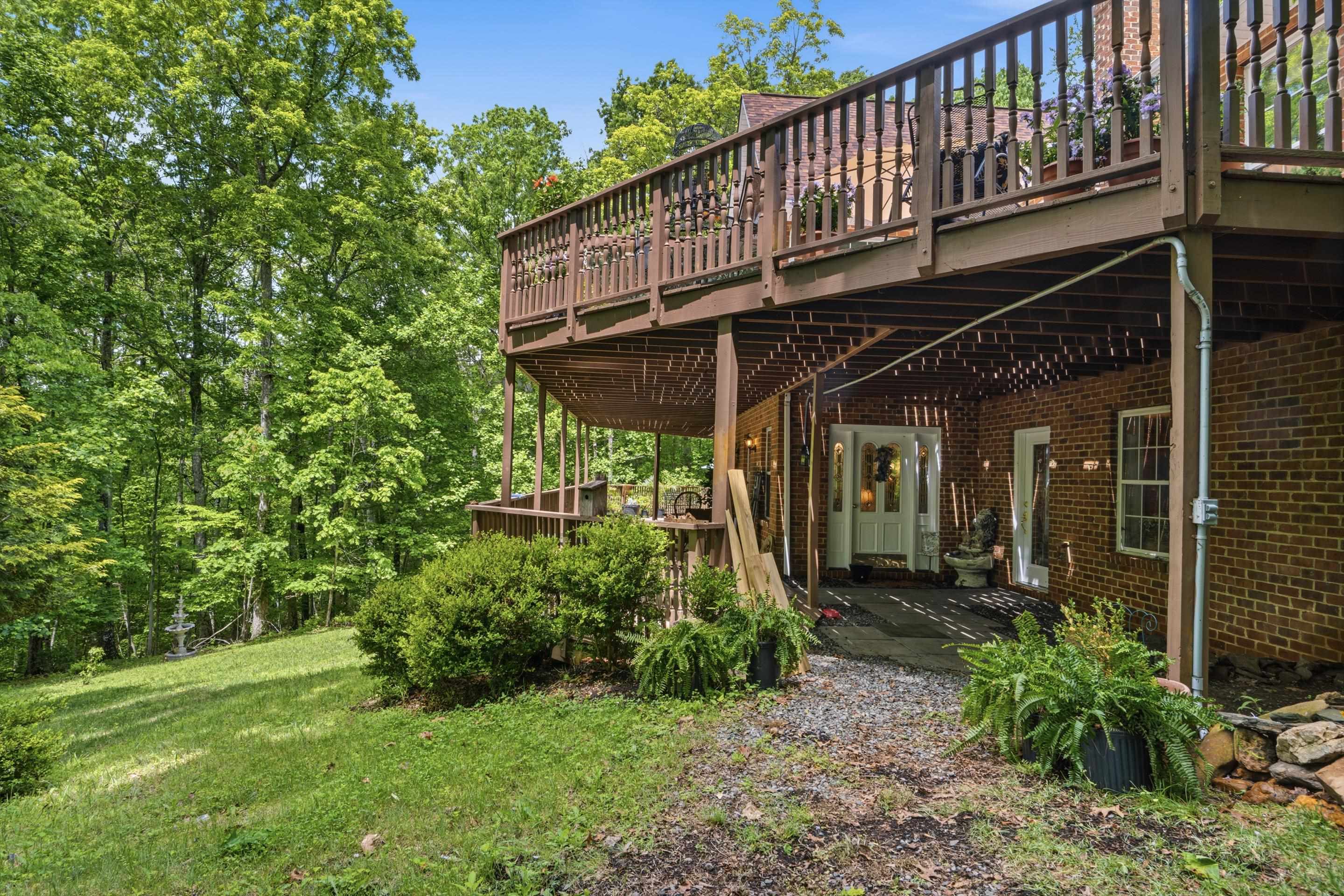 157 Burks Hollow Road Willis VA 24380