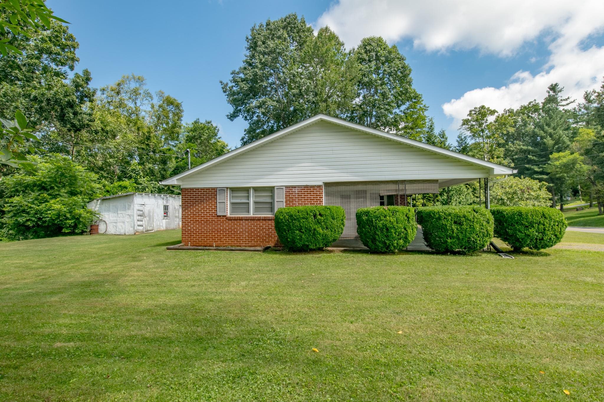 1135 S Main Street Galax VA 24333