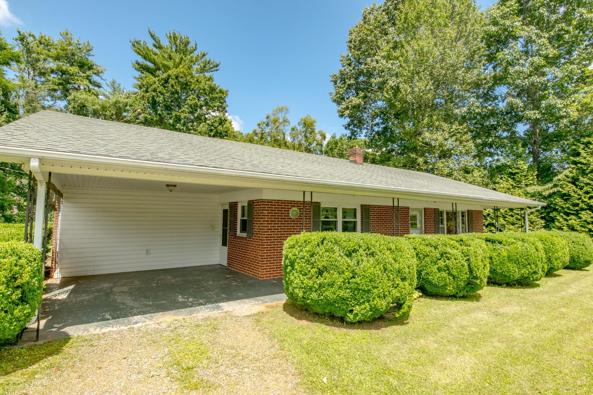 1135 S Main Street Galax VA 24333