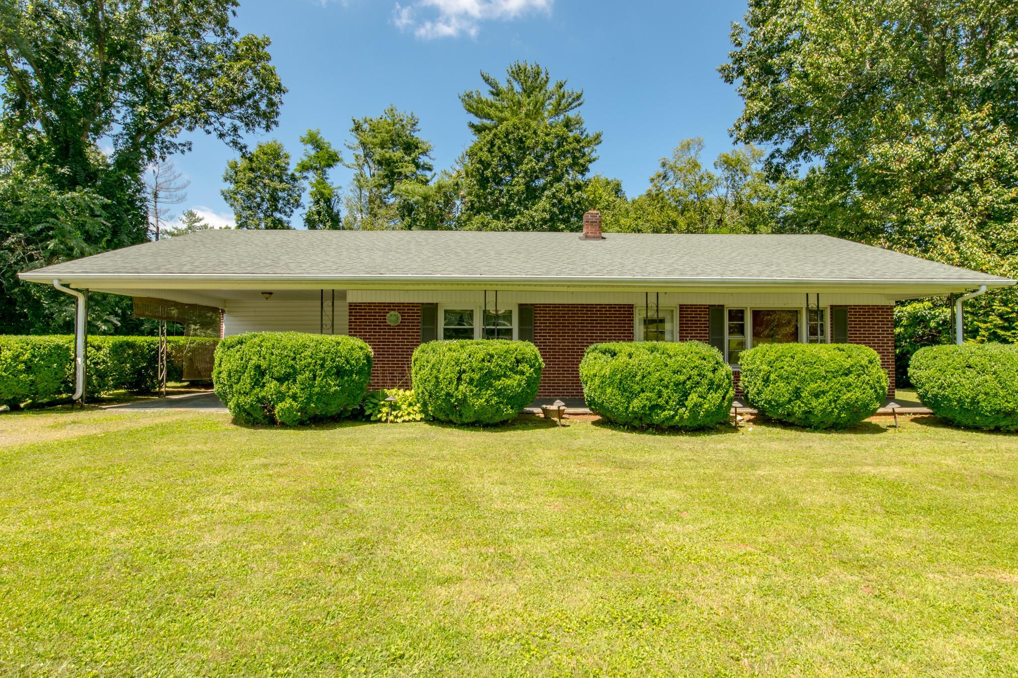 1135 S Main Street Galax VA 24333