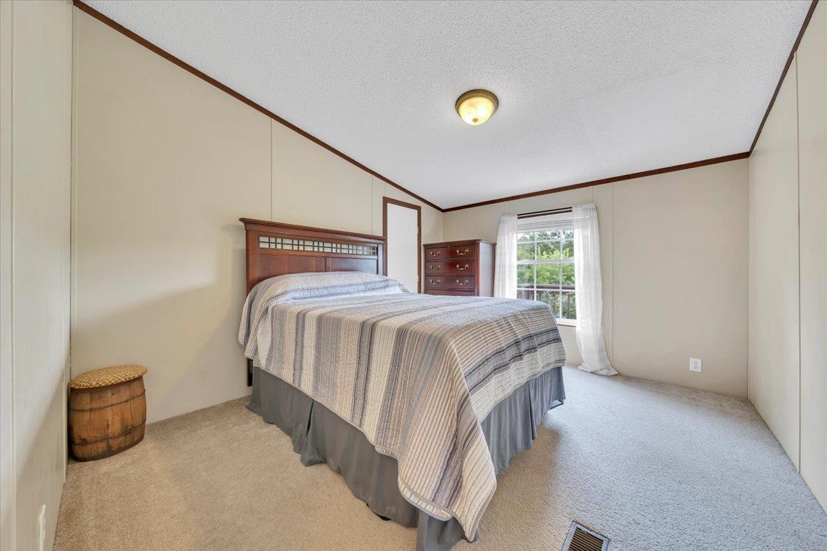 151 Perdue Road Staffordsville VA 24167