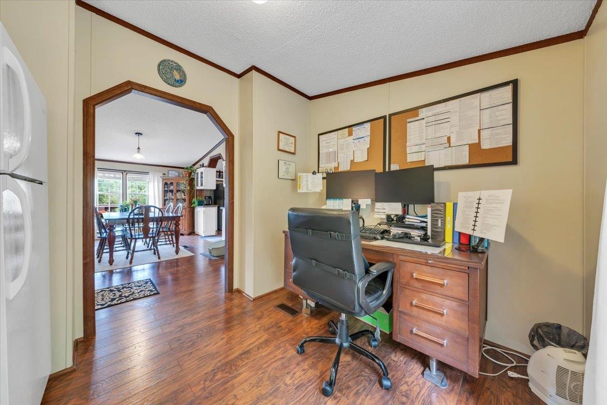 151 Perdue Road Staffordsville VA 24167
