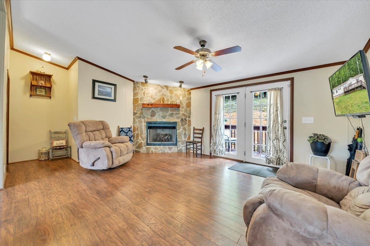 151 Perdue Road Staffordsville VA 24167