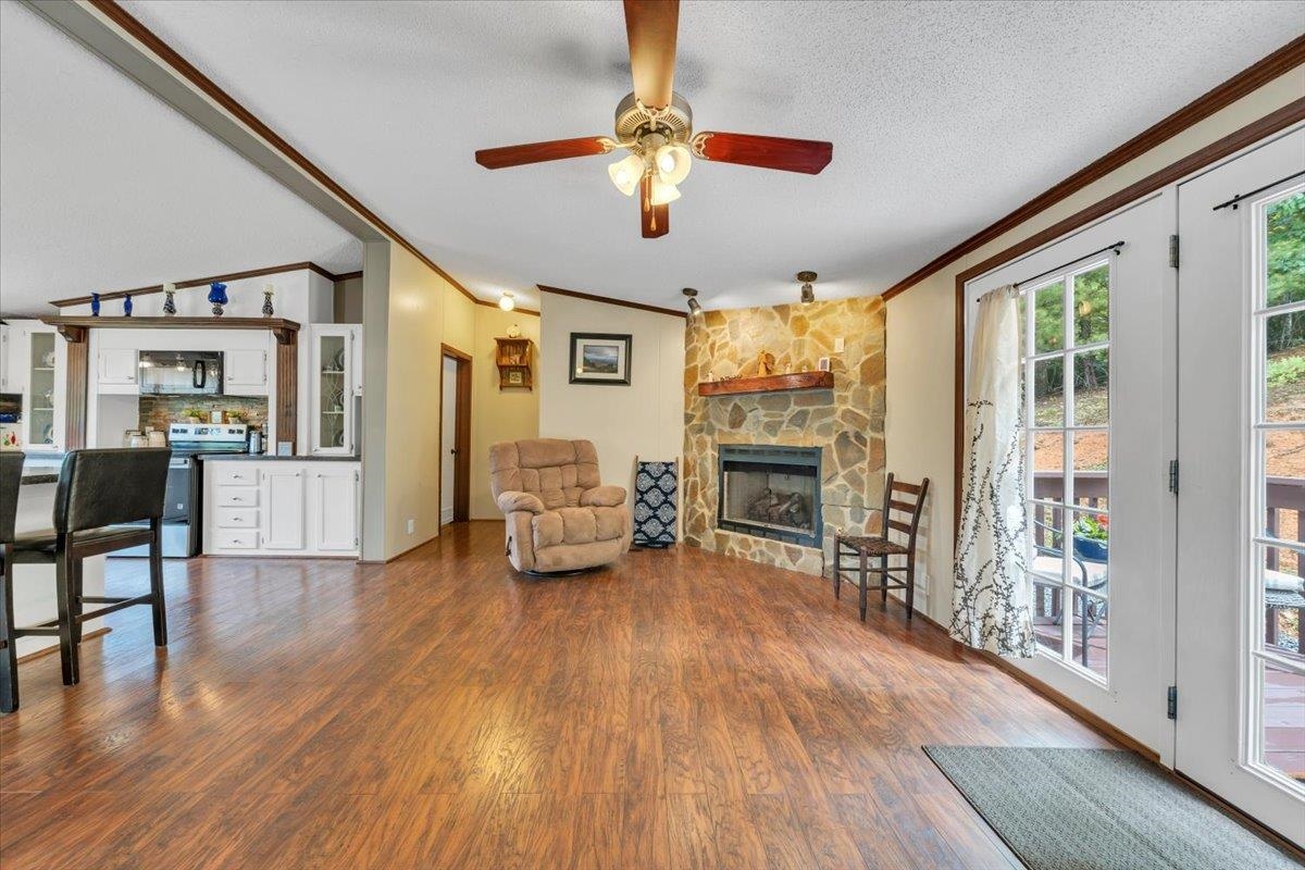 151 Perdue Road Staffordsville VA 24167