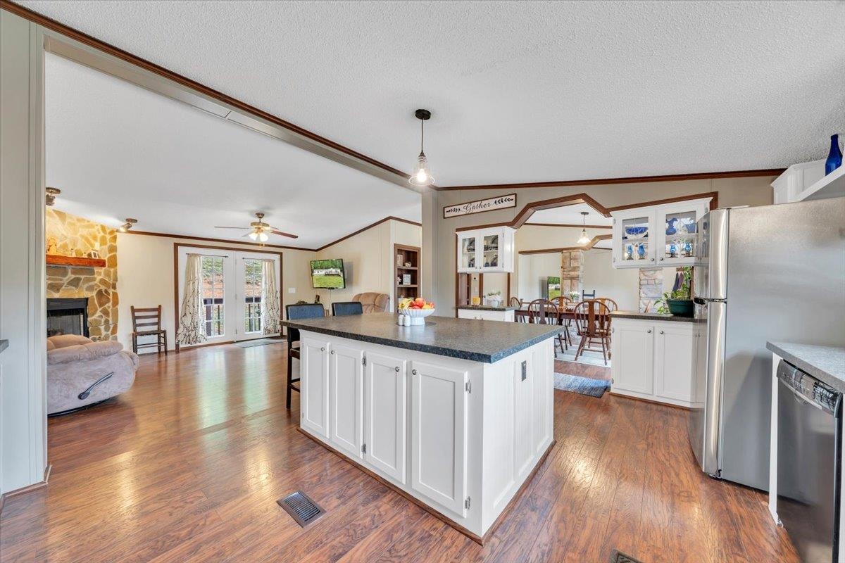 151 Perdue Road Staffordsville VA 24167