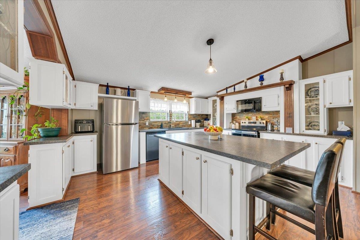 151 Perdue Road Staffordsville VA 24167