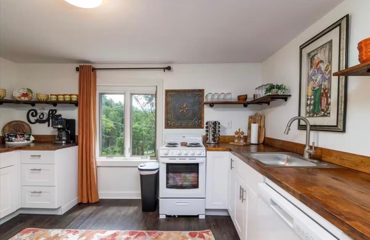 1951 Harding Road Blacksburg VA 24060