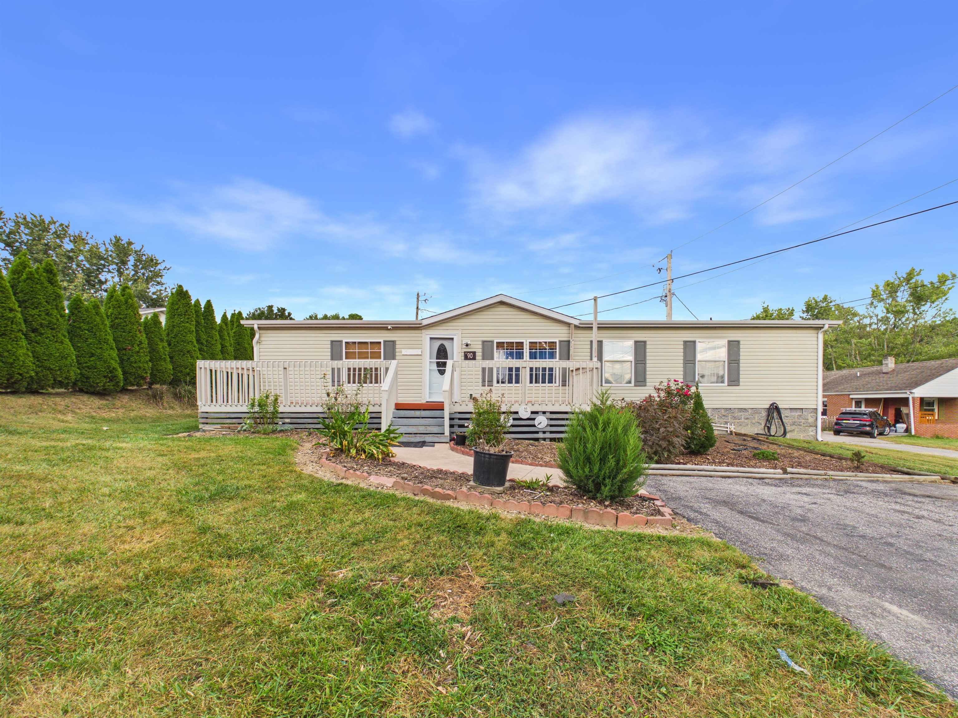 90 Jones Street SE Christiansburg VA 24073