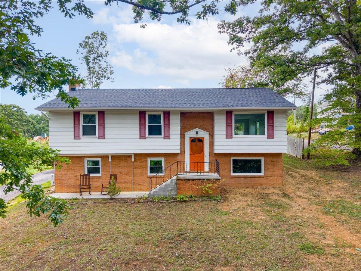 1370 Roanoke St Street Christiansburg VA 24073