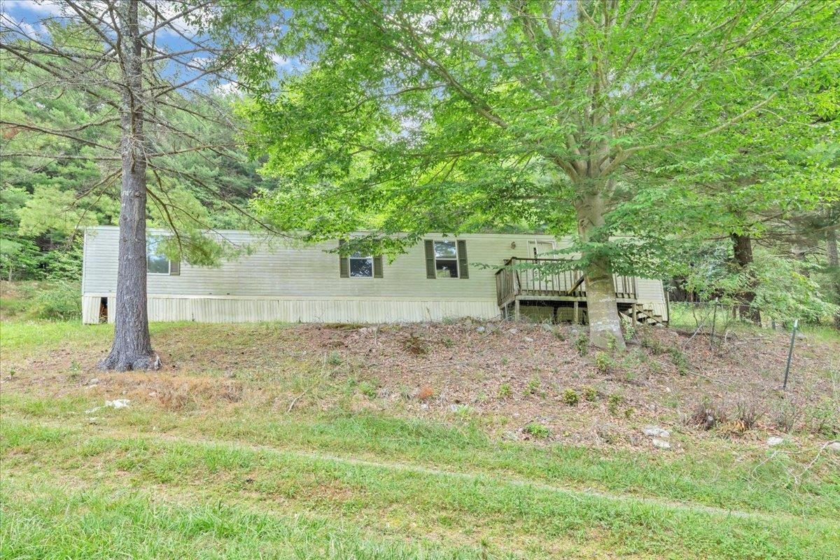 2073 Springdale Road Pearisburg VA 24134