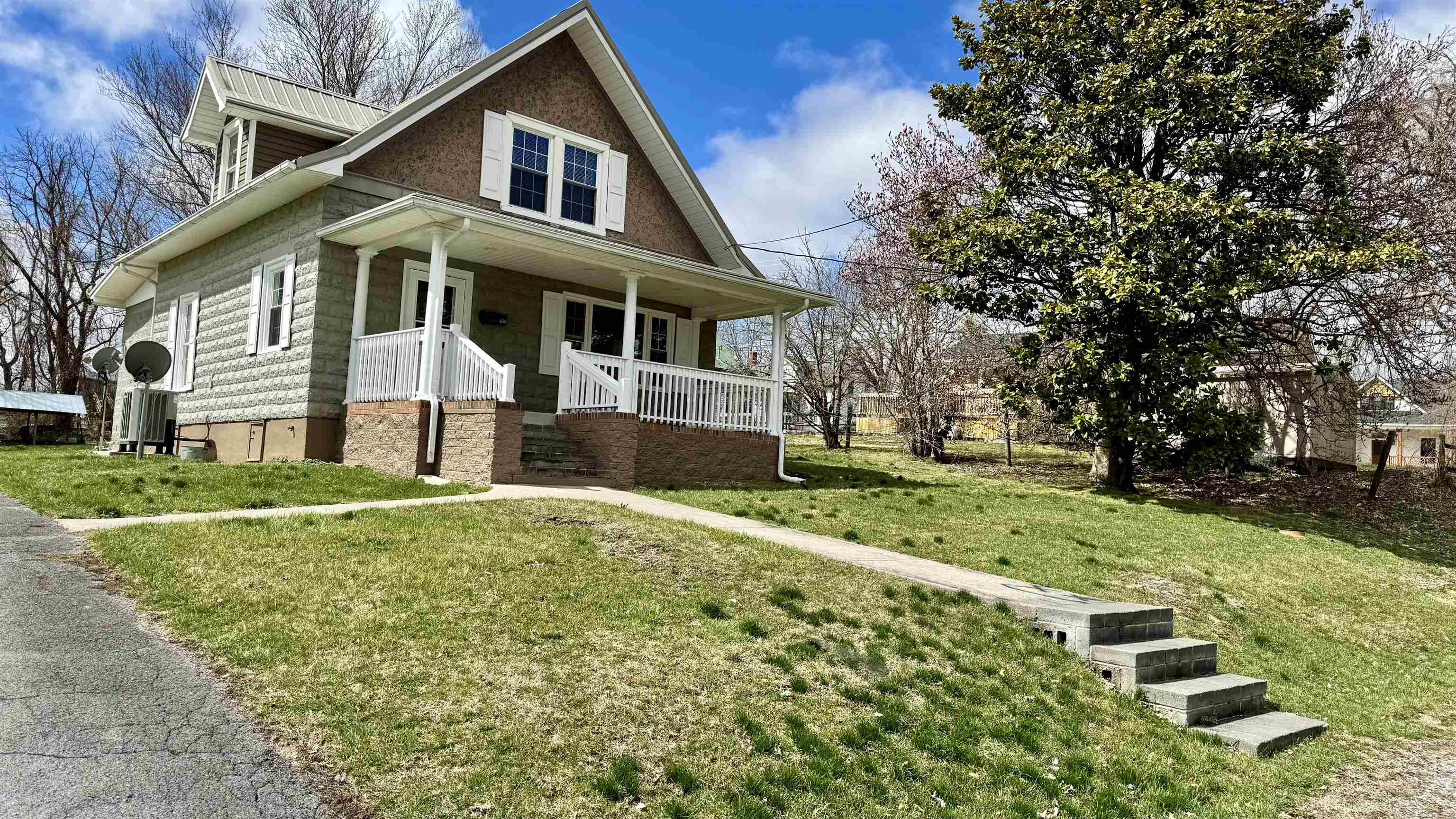 625 S 8th Street Wytheville VA 24382