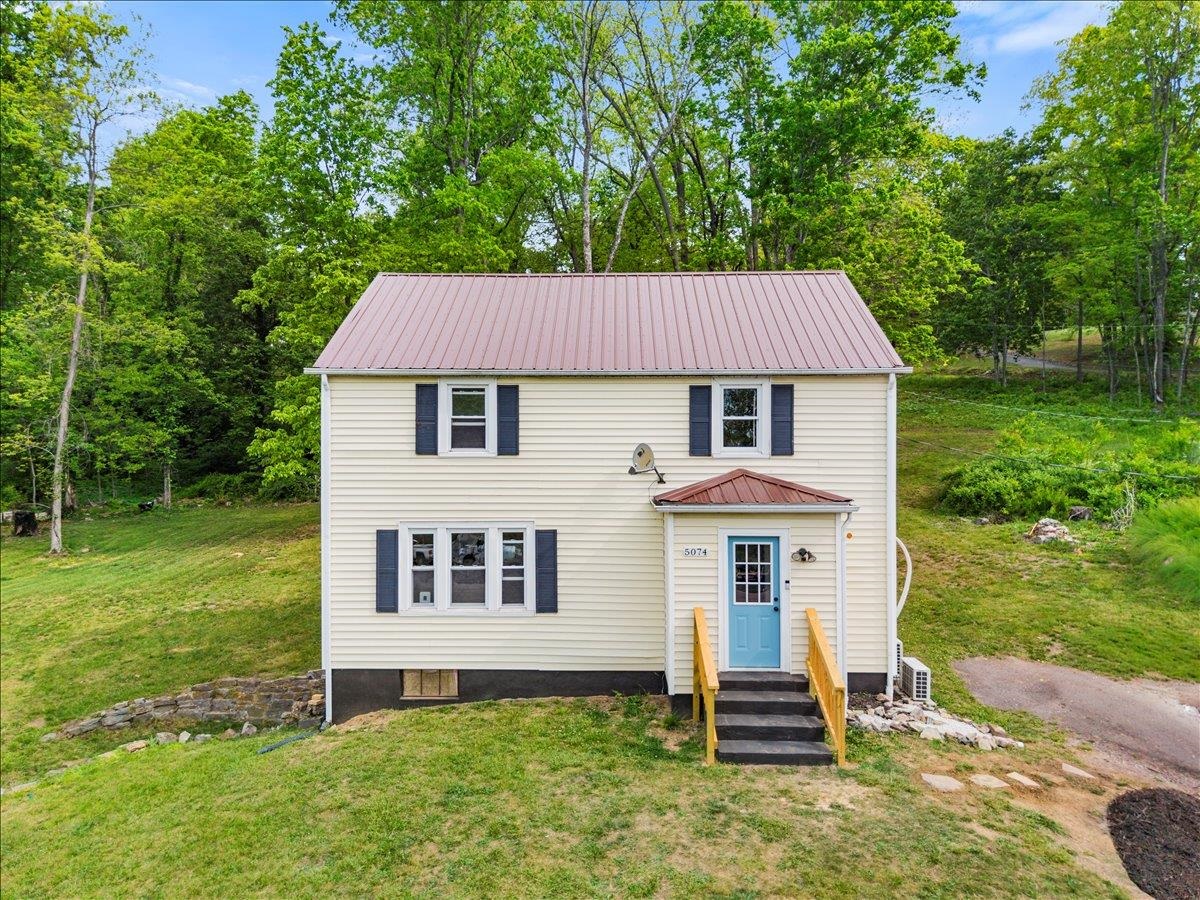 5074 E Lee Highway Max Meadows VA 24360
