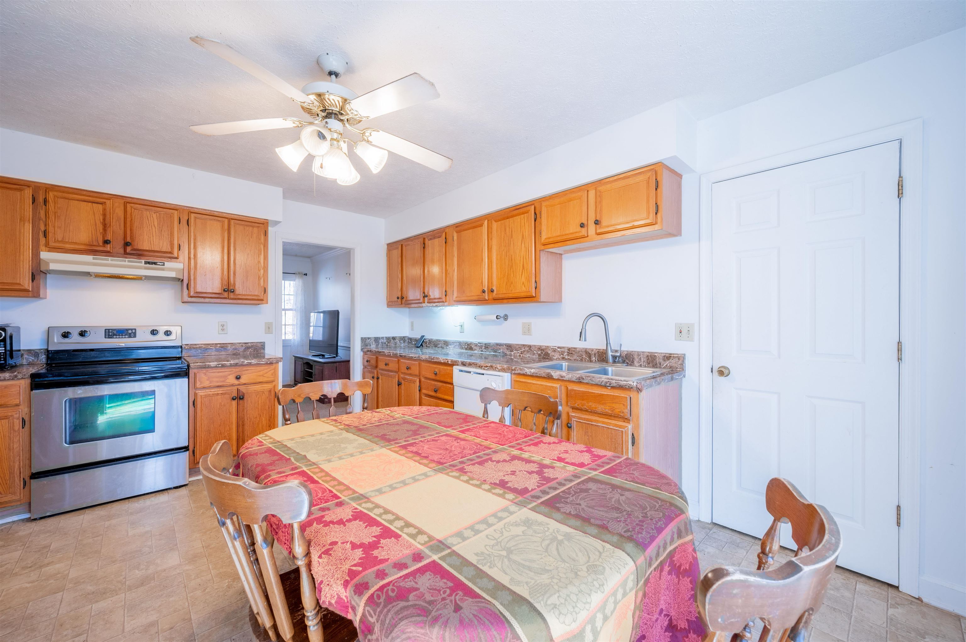 604 Surrey Drive Huddleston VA 24104