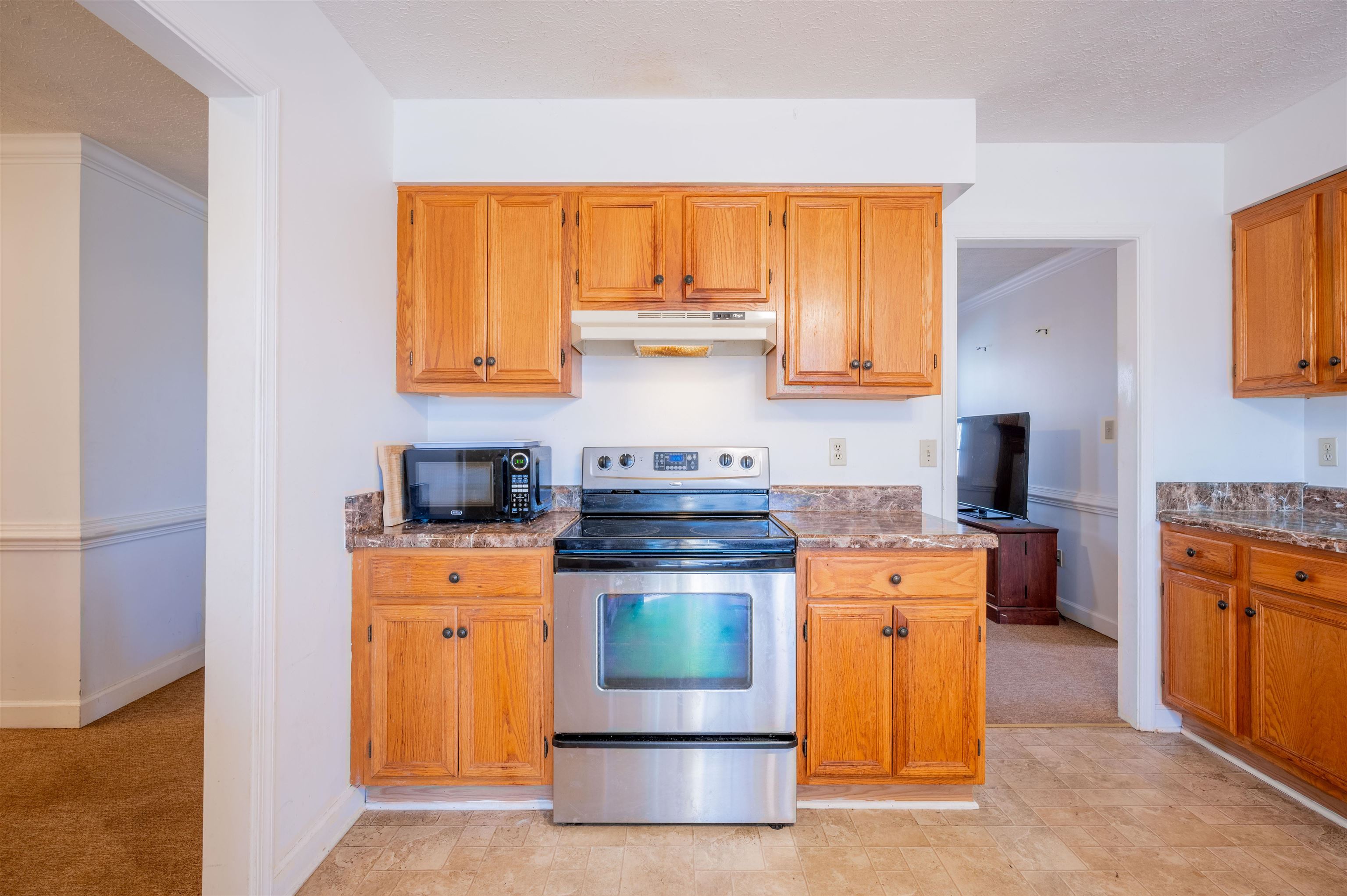 604 Surrey Drive Huddleston VA 24104