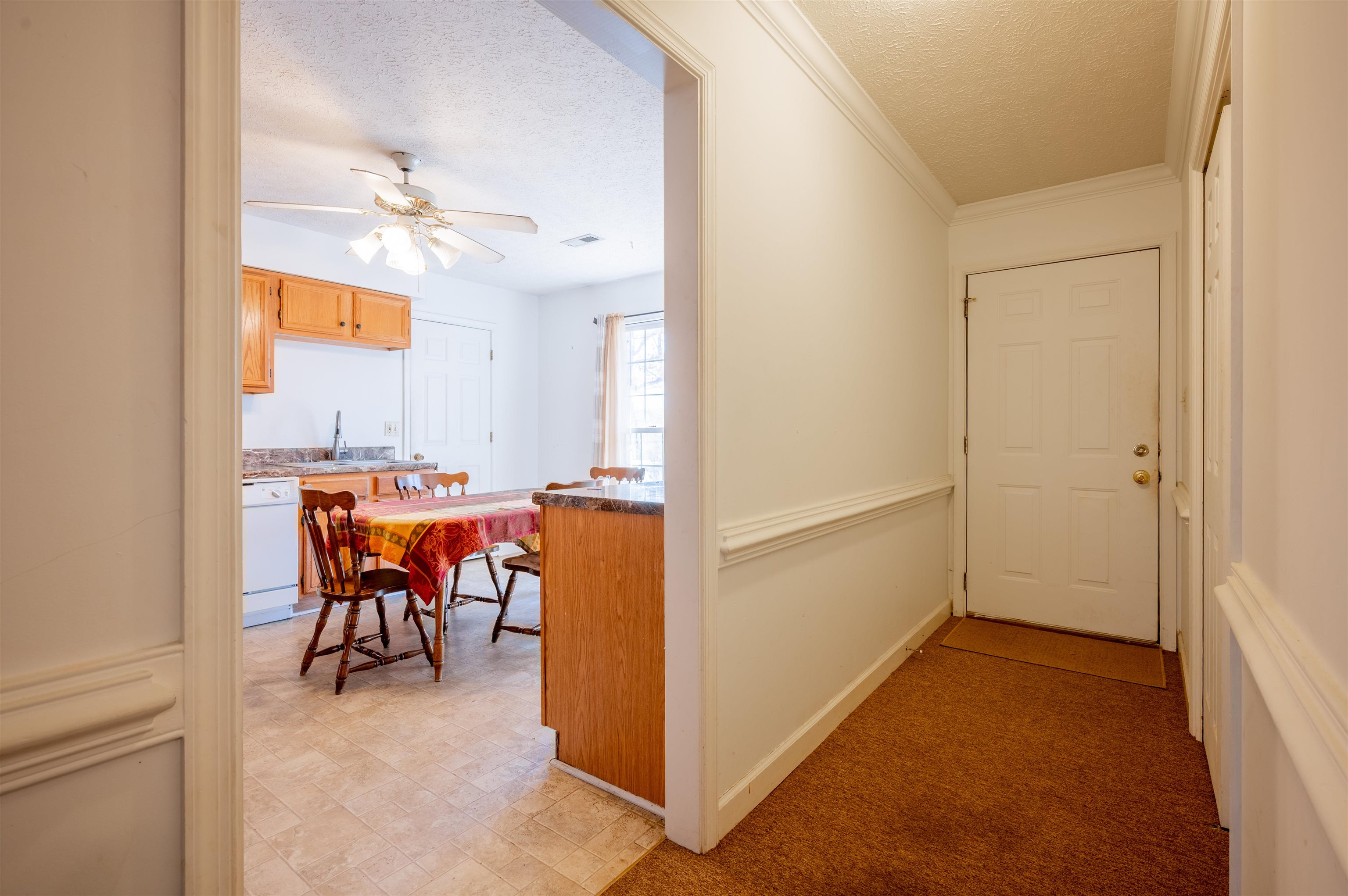 604 Surrey Drive Huddleston VA 24104