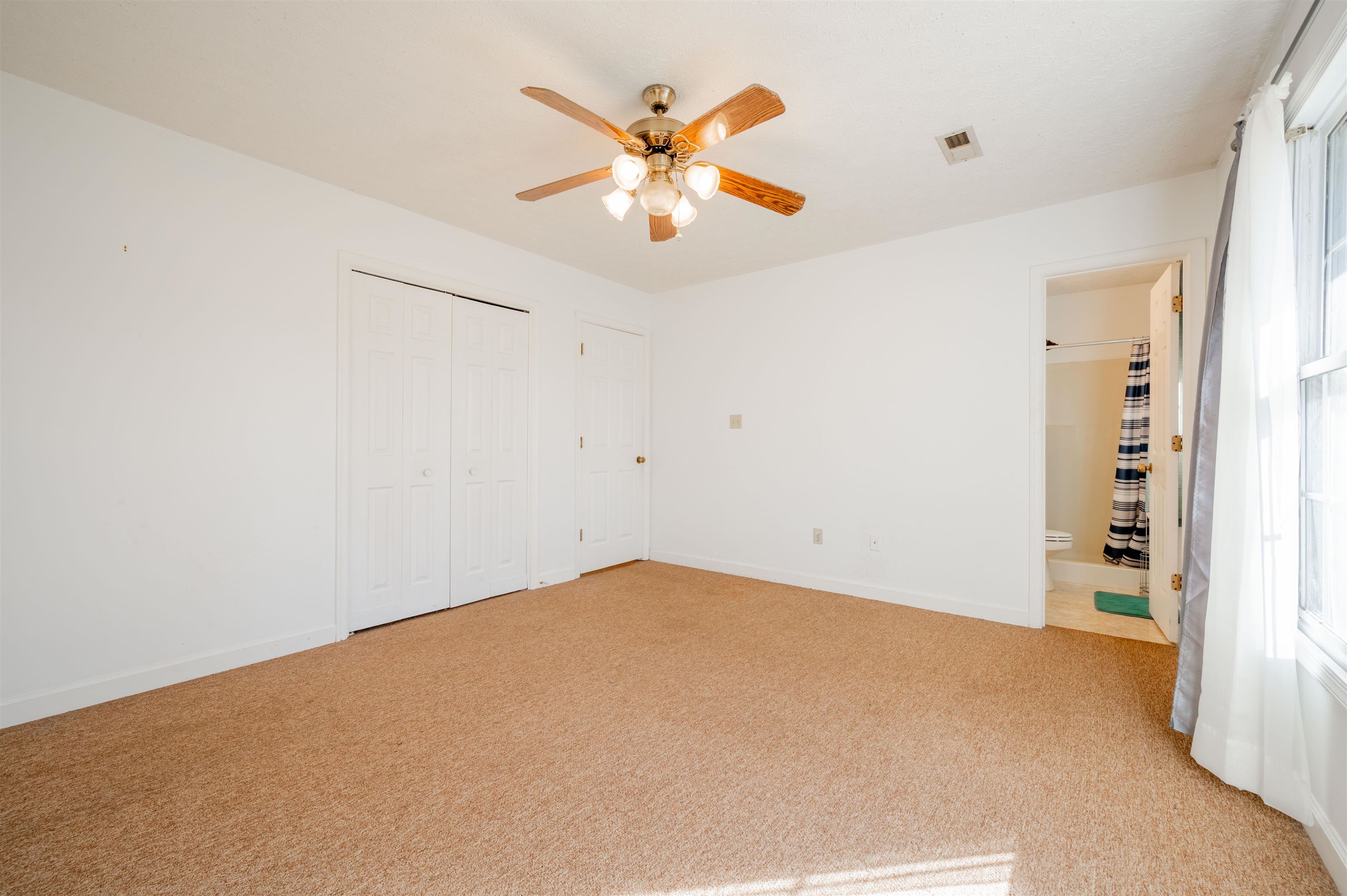 604 Surrey Drive Huddleston VA 24104