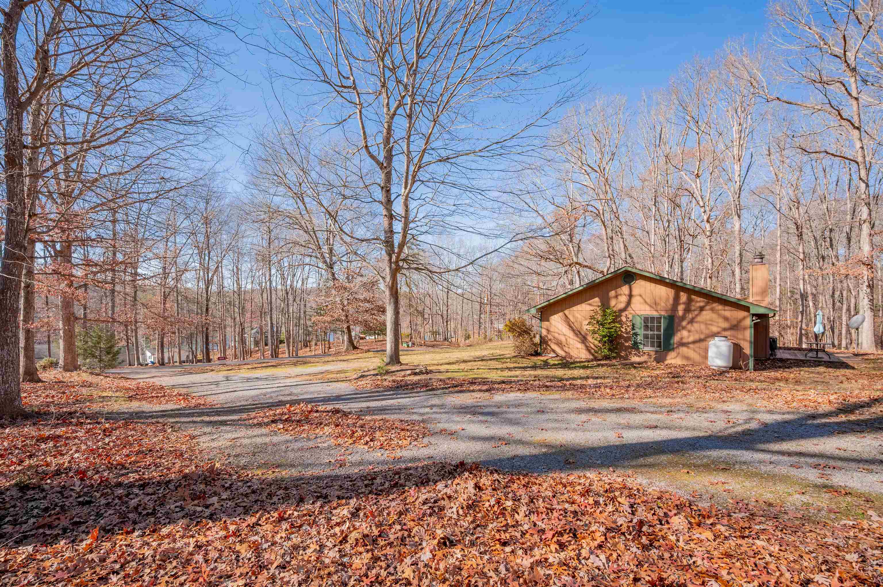 604 Surrey Drive Huddleston VA 24104