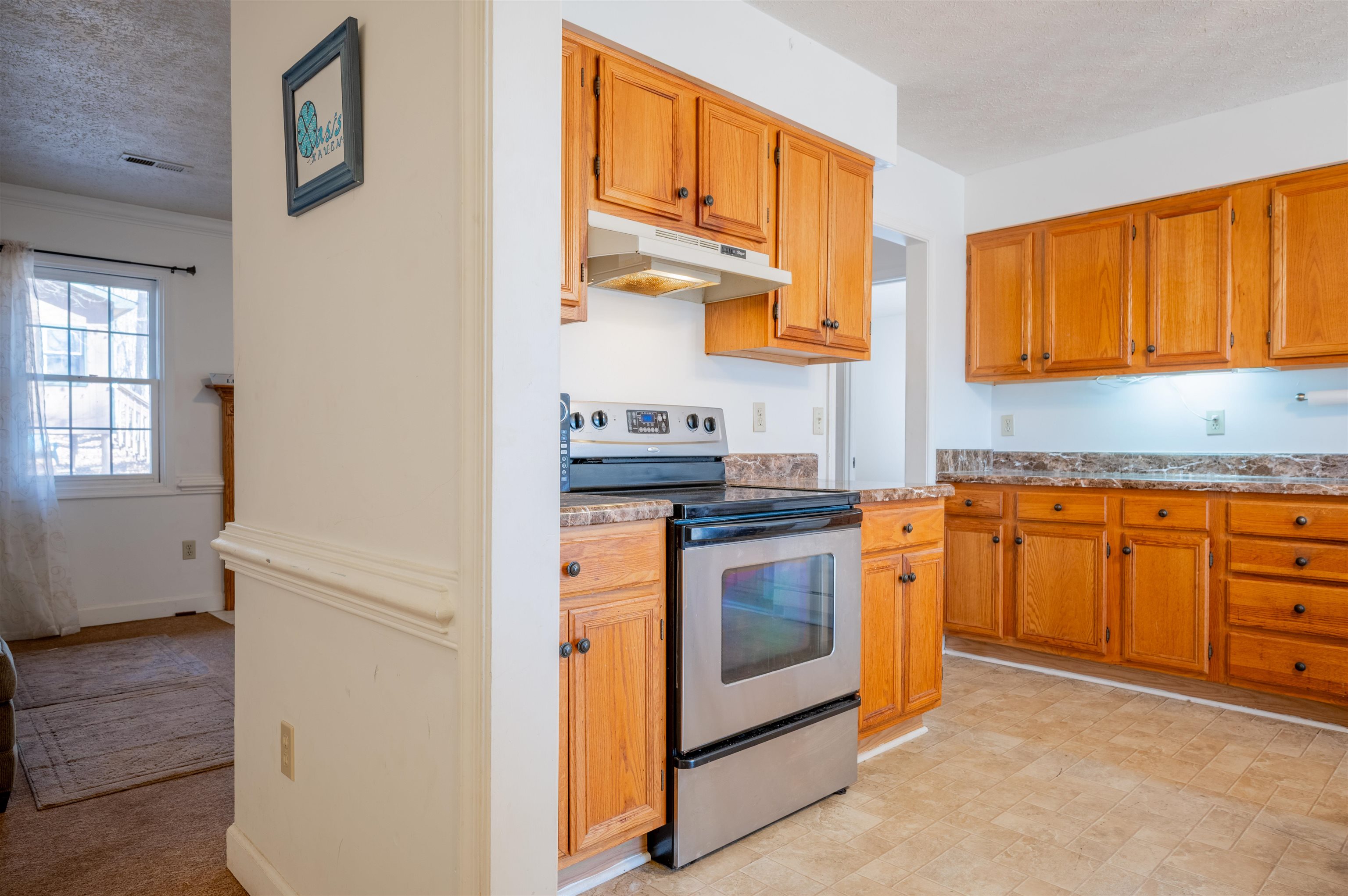 604 Surrey Drive Huddleston VA 24104