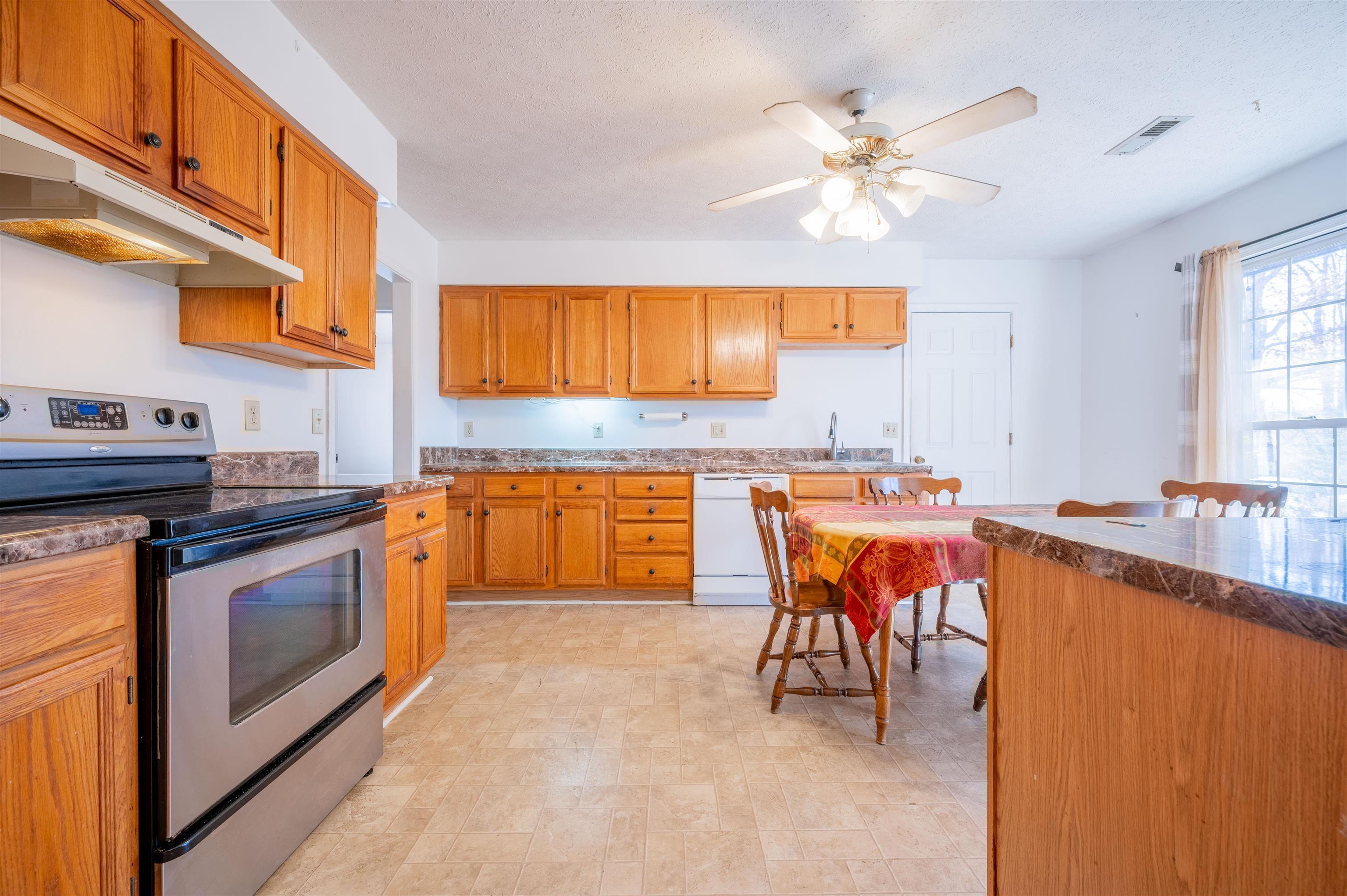 604 Surrey Drive Huddleston VA 24104