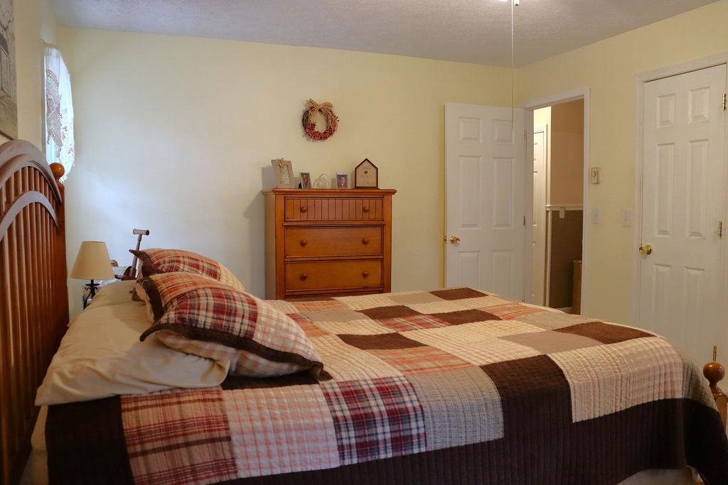 5651 Howell Drive Dublin VA 24084