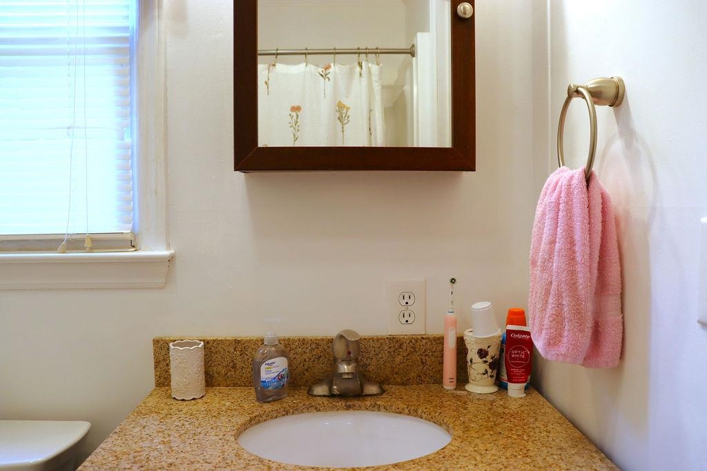 5651 Howell Drive Dublin VA 24084