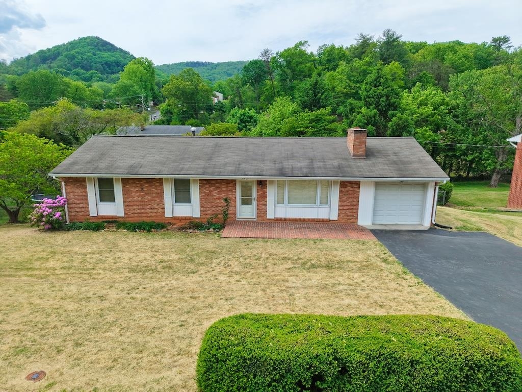 5410 Warwood Drive Roanoke VA 24018