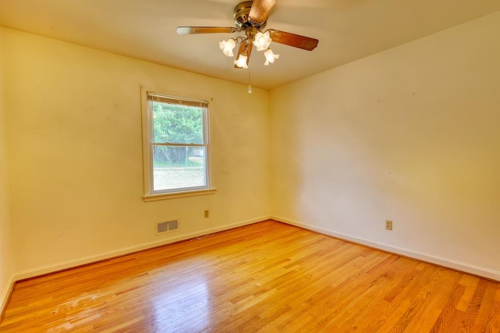 5410 Warwood Drive Roanoke VA 24018