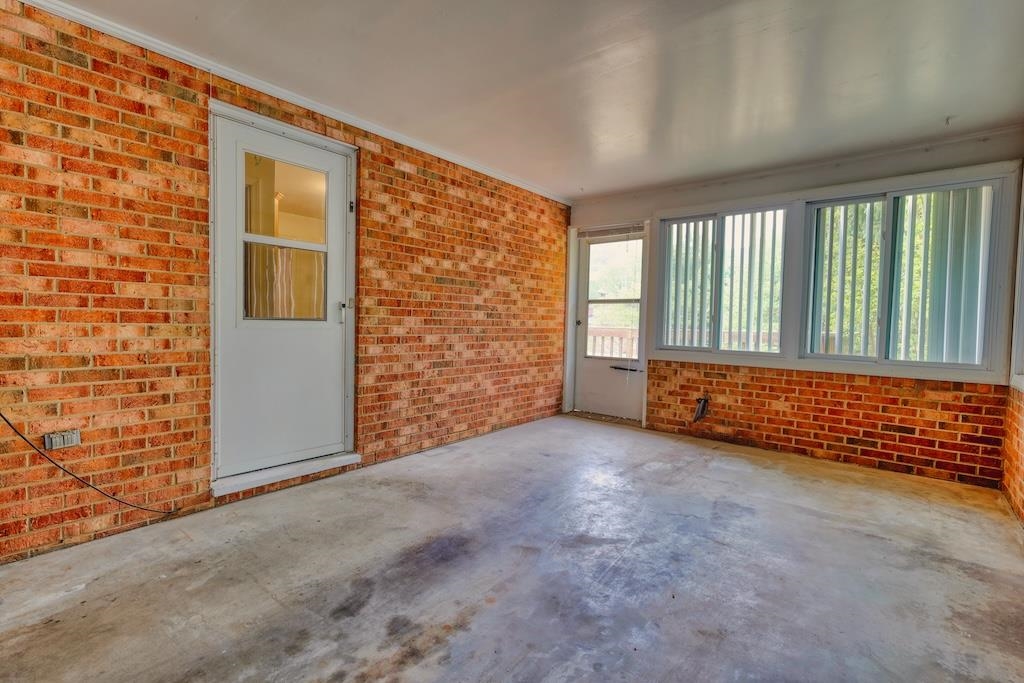 5410 Warwood Drive Roanoke VA 24018