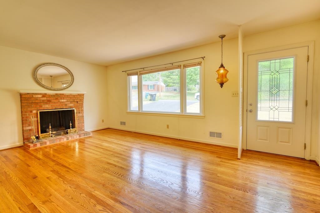 5410 Warwood Drive Roanoke VA 24018