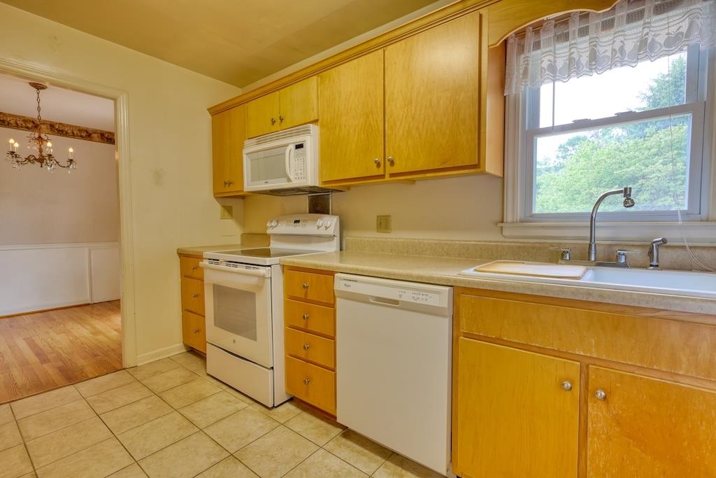5410 Warwood Drive Roanoke VA 24018