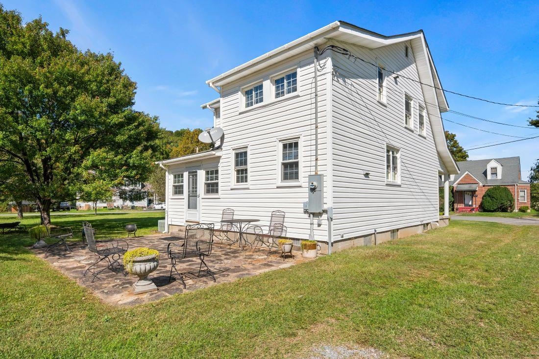 104 Esther Street Narrows VA 24124