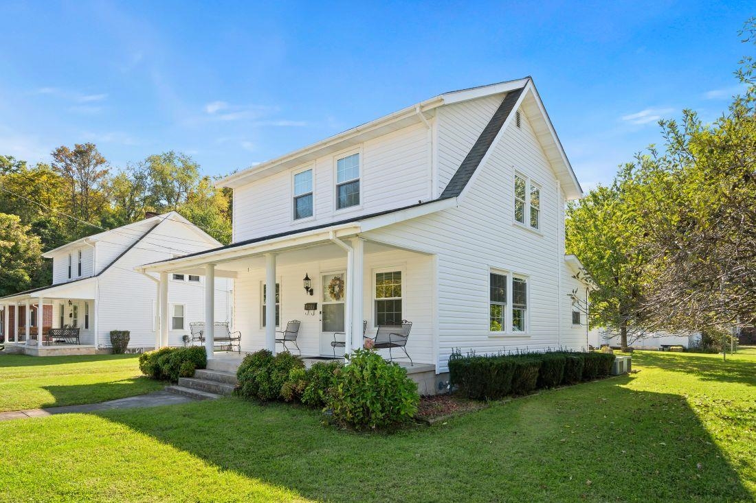 104 Esther Street Narrows VA 24124