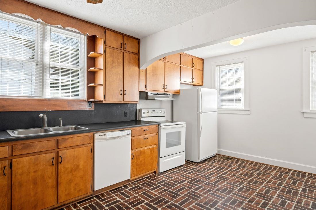 104 Esther Street Narrows VA 24124