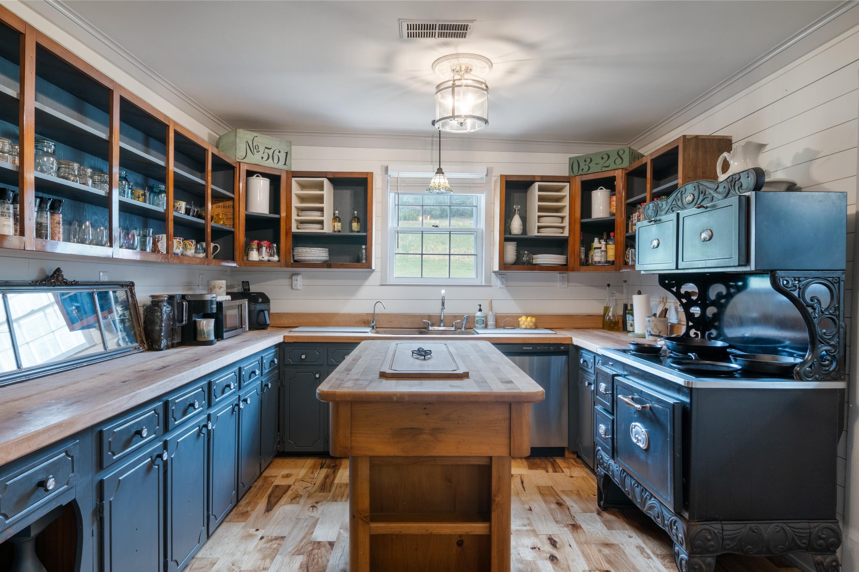1683 Little Creek Road Dublin VA 24084