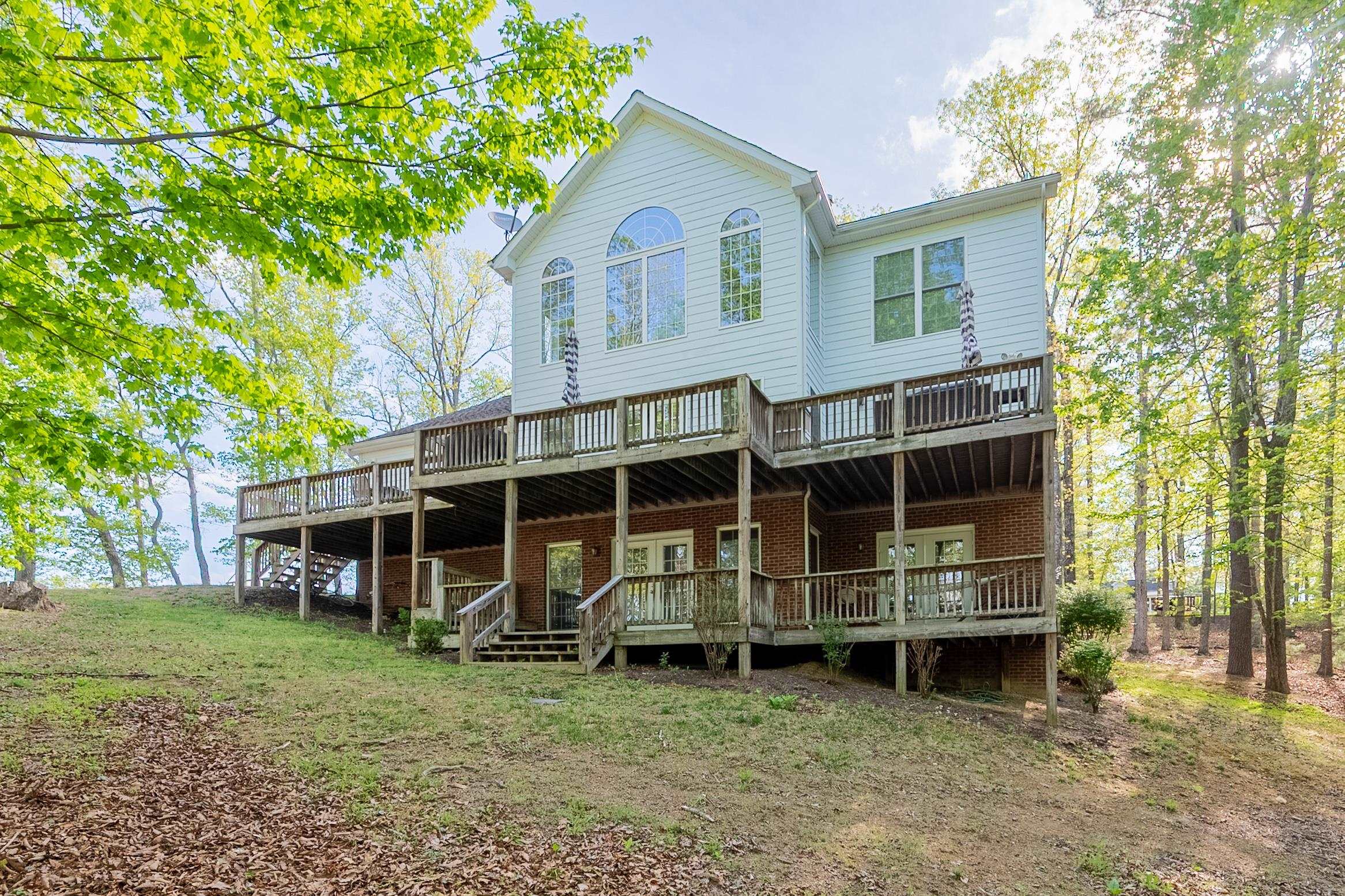 960 Coalwood Way Blacksburg VA 24060